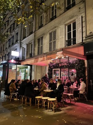 Bisou. by null