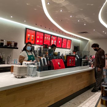 Starbucks - Coffee & Tea Near Me - Kansas City, Missouri