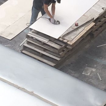 Hampton Inn Reading/Wyomissing - Cutting drywall outside our room - Hotels Near Me - Wyomissing, Pennsylvania
