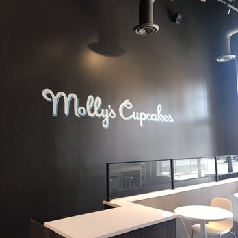 Molly’s Cupcakes - Inside Molly's cupcake - Desserts Near Me - Chicago, Illinois