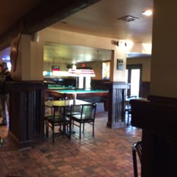 Pitchers N Pints Brewhouse - Pool, food & beer what more do you need