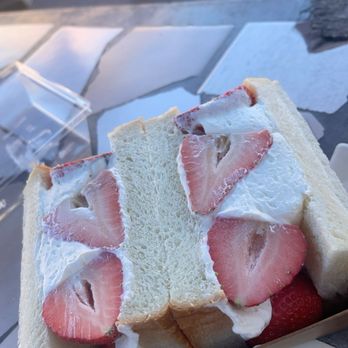 Kumo - Strawberry Crème - Sandwiches Near Me - San Diego, California