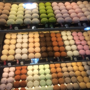 Kobe Fugetsudo - Lots of mochi desserts---I haven't try these yet but they sure look appealingly - Desserts Near Me - Costa Mesa, California
