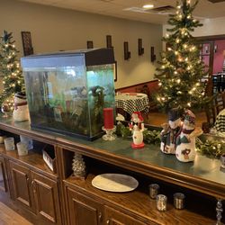Ann & Tony's Restaurant - More decorations