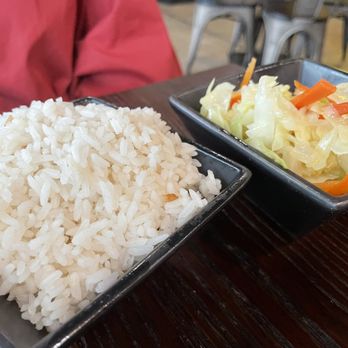 Reggae Jerk Hut - White rice and veggies - Caribbean Near Me - McKinney, Texas
