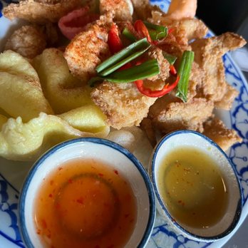 Pineapple Thai - Calamari with shrimp chips - Thai Near Me - Cupertino, California