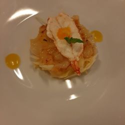 Grantosco - Tartare di gamberi su finocchi e arancia, emuldione agli agrumi.
