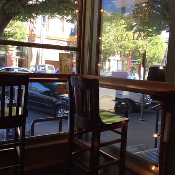 Hillbottom Pie - Plenty of window seating and a comfortable temperature inside. - Pizza Near Me - Port Townsend, Washington