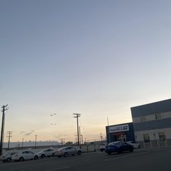 US Post Office - Huge parking !