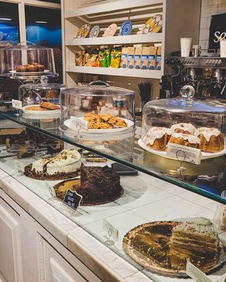 Sensible Edibles Bakery by null