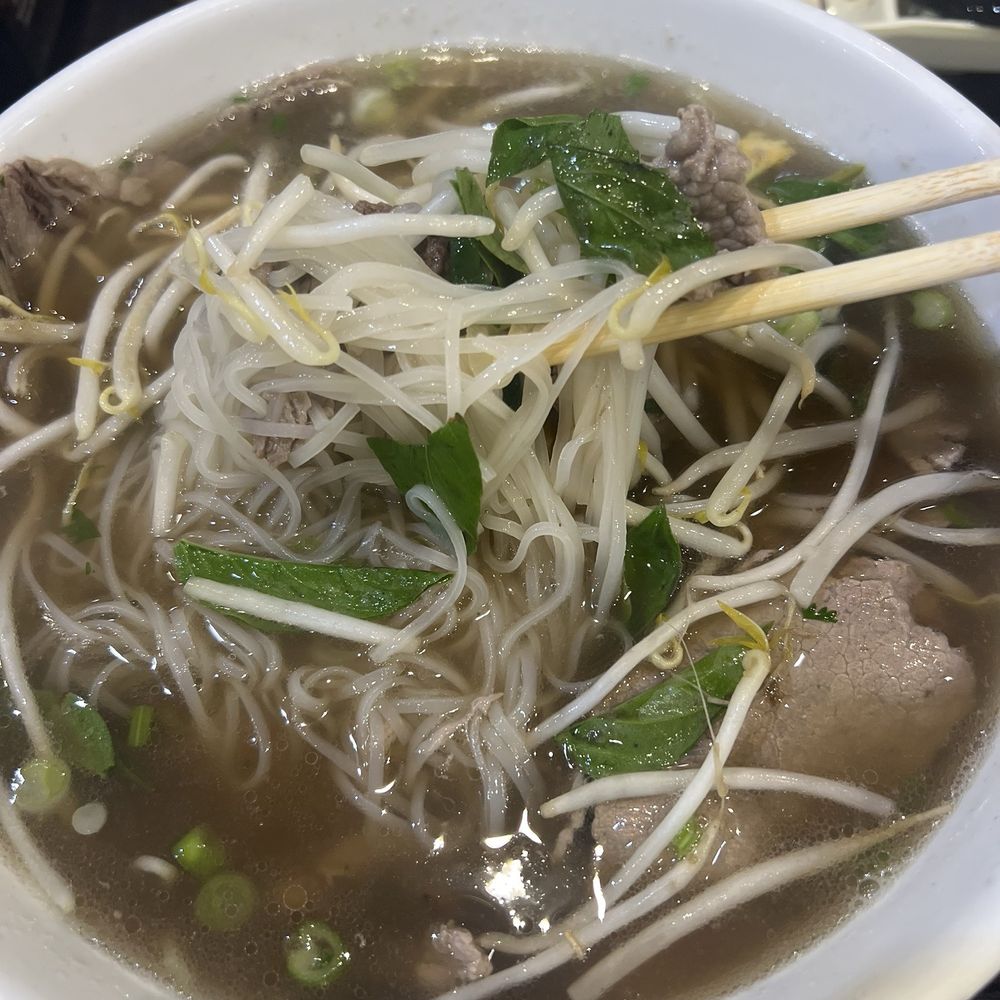 #* 4. Rare Steak + Well Done Briskets | Phở Tái Gầu #* 4. Rare Steak + Well Done Briskets | Phở Tái Gầu