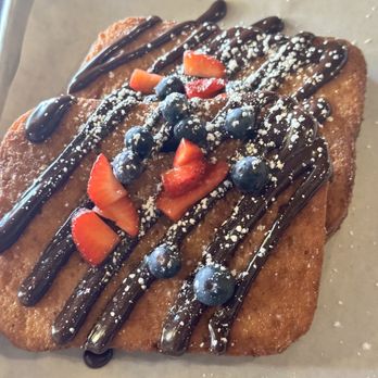 The Flour Shoppe Cafe - French Toast - Cafes Near Me - Rockville Centre, New York