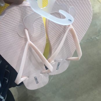 Old Navy - $3.99 - Women's Clothing Near Me - Fairfax, Virginia Old Navy - $3.99 - Women's Clothing Near Me - Fairfax, Virginia