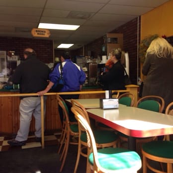 Tannery Downtown - Busy at lunch time! - Delis Near Me - Greeneville, Tennessee