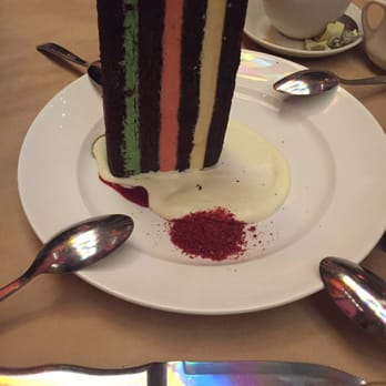 Carnivale Chicago - Carnivale ice cream cake- not recommended. Looks pretty but not as rich and creamy as expected - Latin American Near Me - Chicago, Illinois