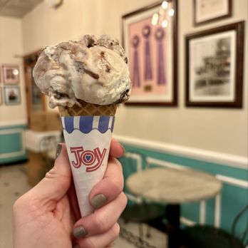 Petersen's Ice Cream - Ice Cream & Frozen Yogurt Near Me - Oak Park, Illinois Petersen's Ice Cream - Ice Cream & Frozen Yogurt Near Me - Oak Park, Illinois