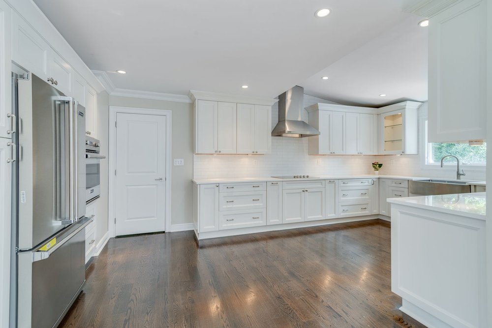 Slide of Center Island Contracting