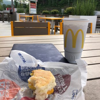 McDonald's - Another great meal! Made it all the better with the nice outdoor seating. - Coffee & Tea Near Me - Clayton, Georgia
