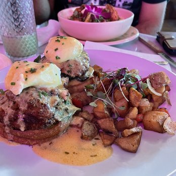 Kixi Cafe - Fried chicken benny - Breakfast & Brunch Near Me - Boca Raton, Florida