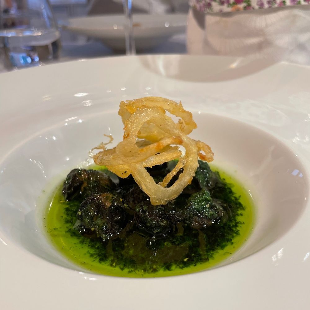 L'Epigramme - Savory, garlicky escargot - French Near Me - Paris, 75 L'Epigramme - Savory, garlicky escargot - French Near Me - Paris, 75