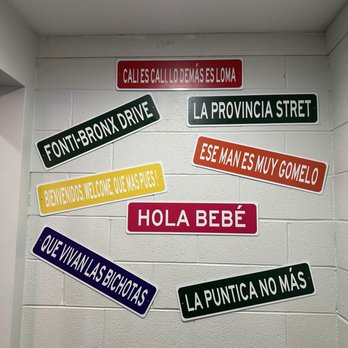 LA PROVINCIA - Inside restaurant - Colombian Near Me - River Grove, Illinois LA PROVINCIA - Inside restaurant - Colombian Near Me - River Grove, Illinois