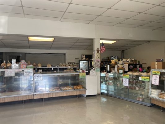 Kanemitsu's Bakery & Coffee Shop by null