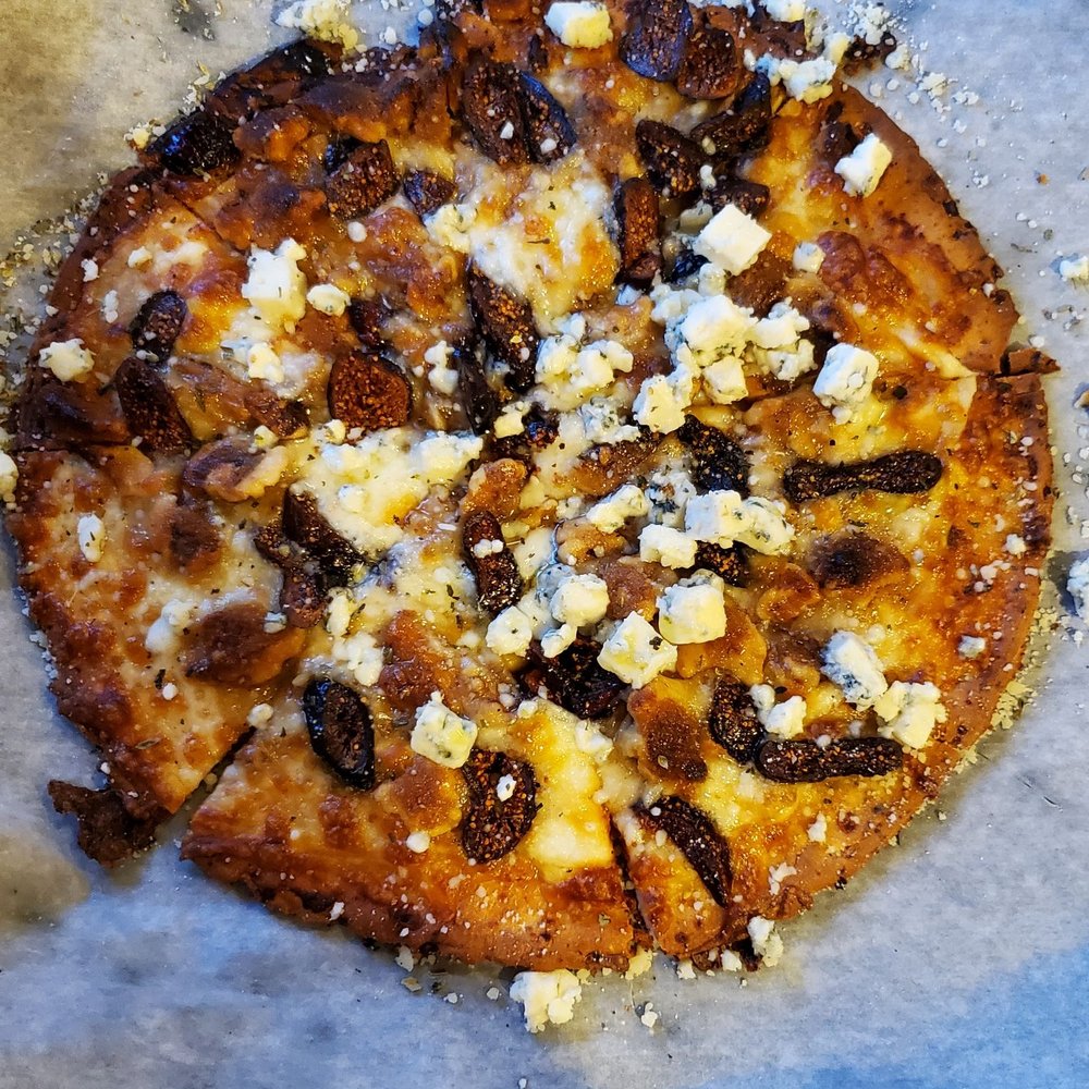 The Yelling Goat - Gluten Free, fig, gorgenzola, & walnut pizza - Bars Near Me - Lancaster, New York