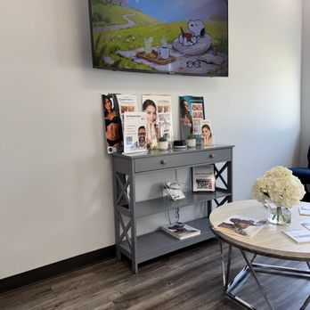 NewViva MD - Waiting area - Weight Loss Centers Near Me - Chandler, Arizona NewViva MD - Waiting area - Weight Loss Centers Near Me - Chandler, Arizona