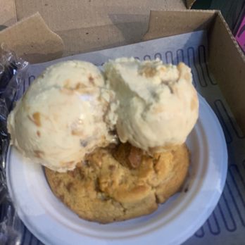 Insomnia Cookies - Chocolate Peanut Butter Cup - Desserts Near Me - New Haven, Connecticut Insomnia Cookies - Chocolate Peanut Butter Cup - Desserts Near Me - New Haven, Connecticut