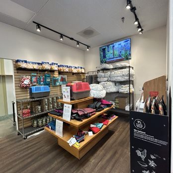Eldorado Country Pet - Pet Stores Near Me - Santa Fe, New Mexico