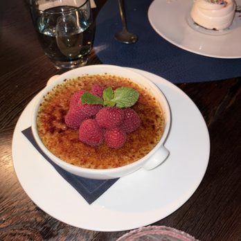 Cathédrale Restaurant - Creme brûlée - French Near Me - New York, New York Cathédrale Restaurant - Creme brûlée - French Near Me - New York, New York