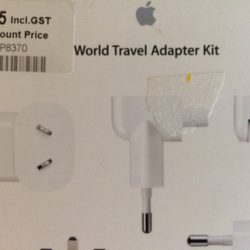 PB Technologies CBD - Looks like the Apple price tag has been removed.