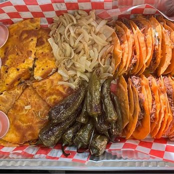 Rosita’s Kitchen - a tray of food - Food Trucks Near Me - Lovington, New Mexico Rosita’s Kitchen - a tray of food - Food Trucks Near Me - Lovington, New Mexico