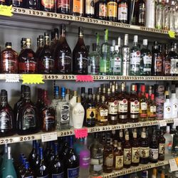 Betty's Liquor Store