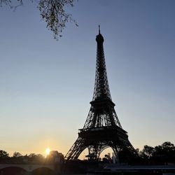 Hôtel Passy Eiffel - Sunrise at Eiffel Tower  walking distance from hotel