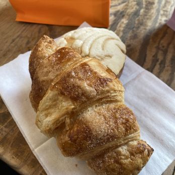La Monarca Bakery & Cafe - Croissant - Bakeries Near Me - Santa Monica, California La Monarca Bakery & Cafe - Croissant - Bakeries Near Me - Santa Monica, California