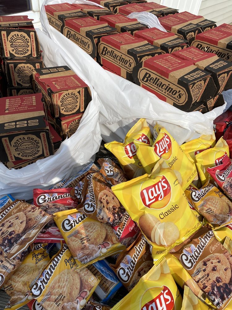 BELLACINO’S PIZZA & GRINDERS Updated September 2024 23 Photos & 30