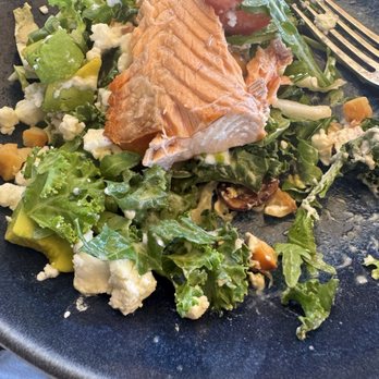 catalina kitchen - California Salad - New American Near Me - Rancho Palos Verdes, California