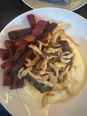 Commons Club by null