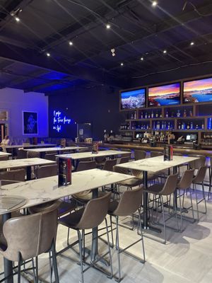 Elevation Kitchen & Cocktails by null