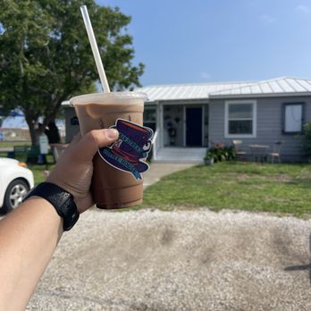 Main Street Coffee House - 20oz iced Unbirthday (with a freakin cool sticker) - Coffee & Tea Near Me - Rockport, Texas