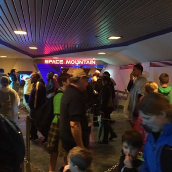 Space Mountain - Amusement Parks Near Me - Anaheim, California Space Mountain - Amusement Parks Near Me - Anaheim, California