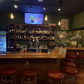 LZ’s Tavern - Bar - Breakfast & Brunch Near Me - Seattle, Washington LZ’s Tavern - Bar - Breakfast & Brunch Near Me - Seattle, Washington