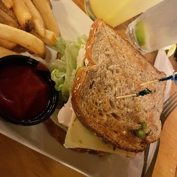 Waterfront Warehouse - Turkey sandwich - Gastropubs Near Me - Kenosha, Wisconsin Waterfront Warehouse - Turkey sandwich - Gastropubs Near Me - Kenosha, Wisconsin