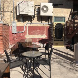 Langside Grocery - Lots of group seating