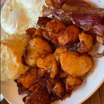 A&M Kitchen - Southern Near Me - Woodstock, Georgia