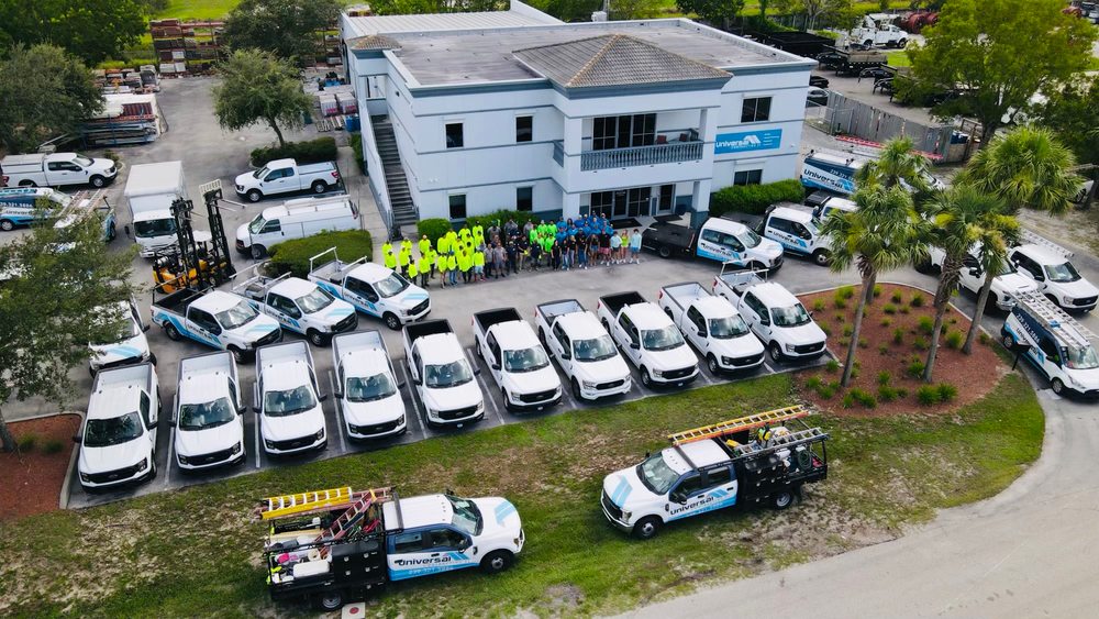 Slide of Universal Contracting & Solar