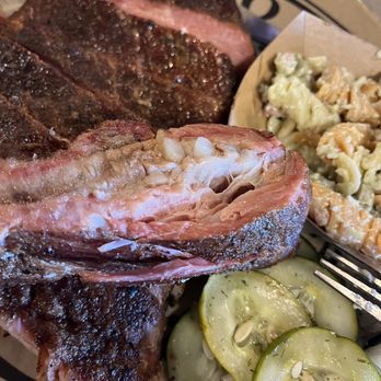 Rabel’s Roadhaus BBQ - Ribs - Barbeque Near Me - La Vernia, Texas