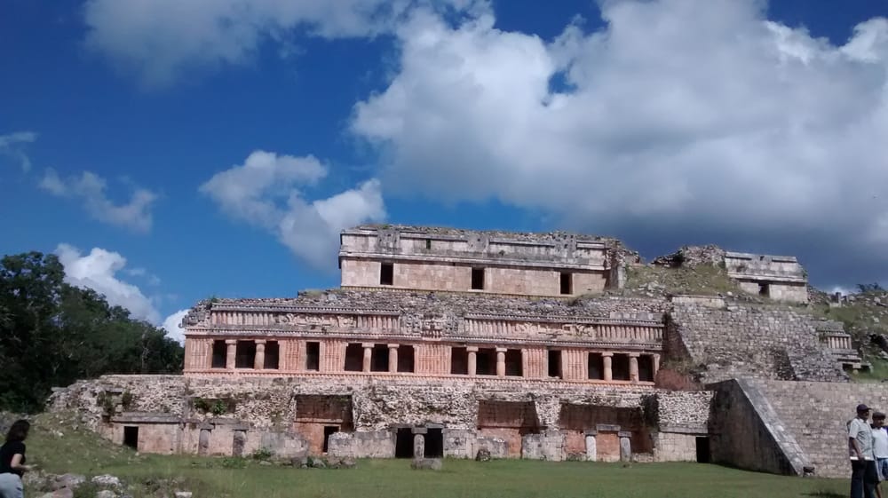 Zona Arqueológica de Sayil