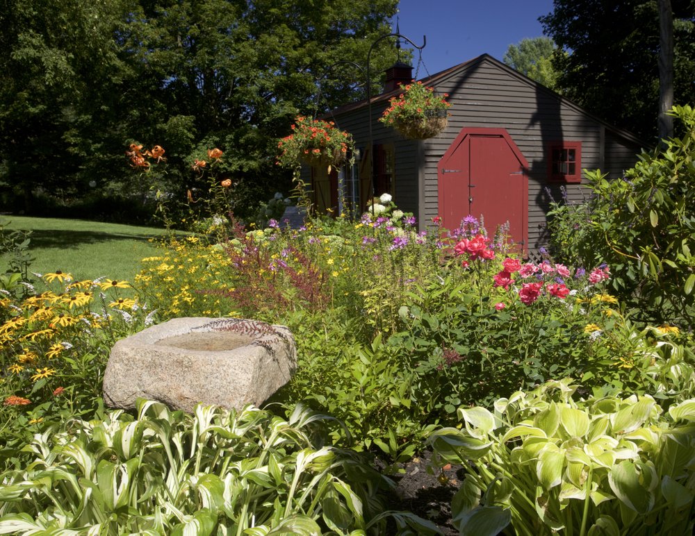 ONE EARTH LAWN & LANDSCAPE York, Maine Landscaping Phone Number